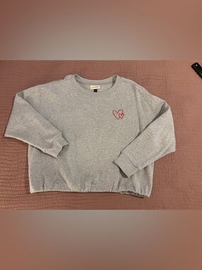 Universal Thread Gray Sweatshirt with Red Heart Embroidery & Elastic Bottom Hem